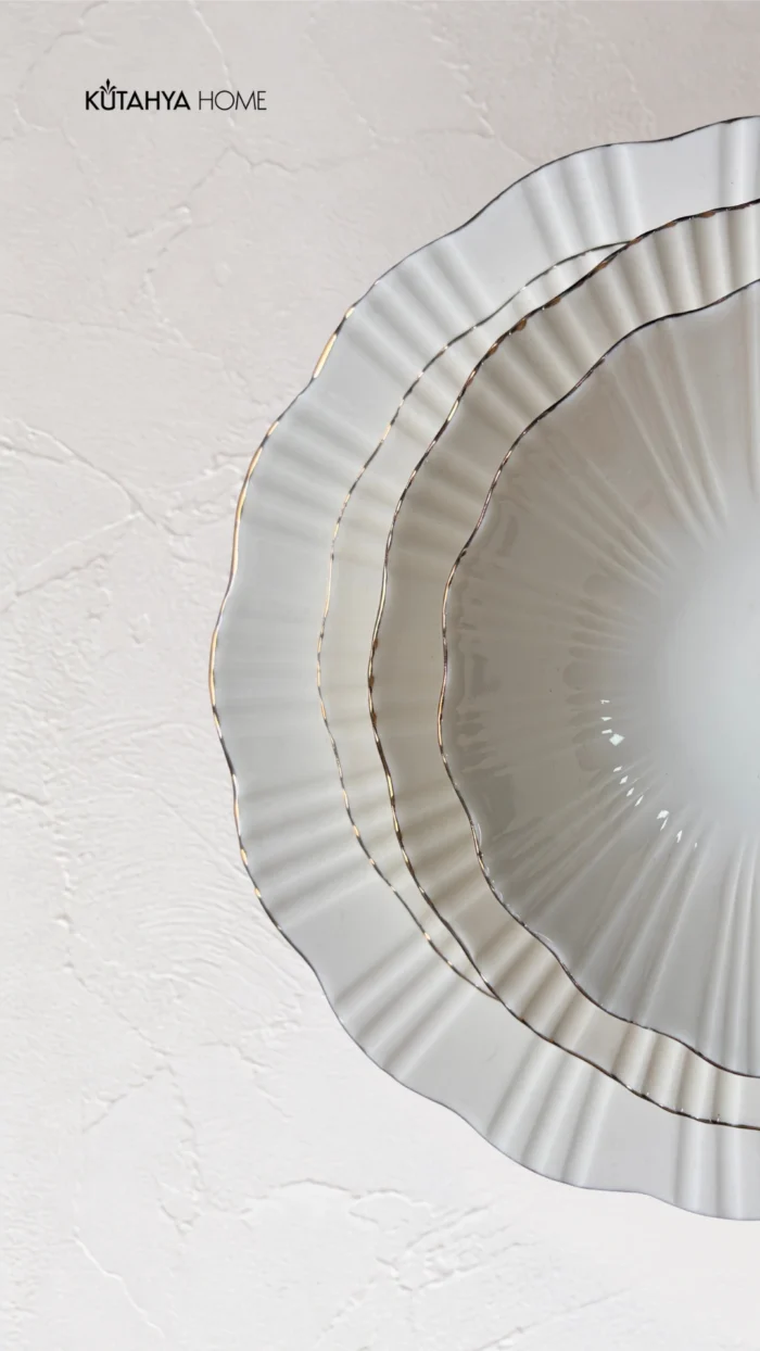 Timeless Elegance Yemek Takımı 24 Parça Gerçek Altın Lüks Modern - Görsel 6