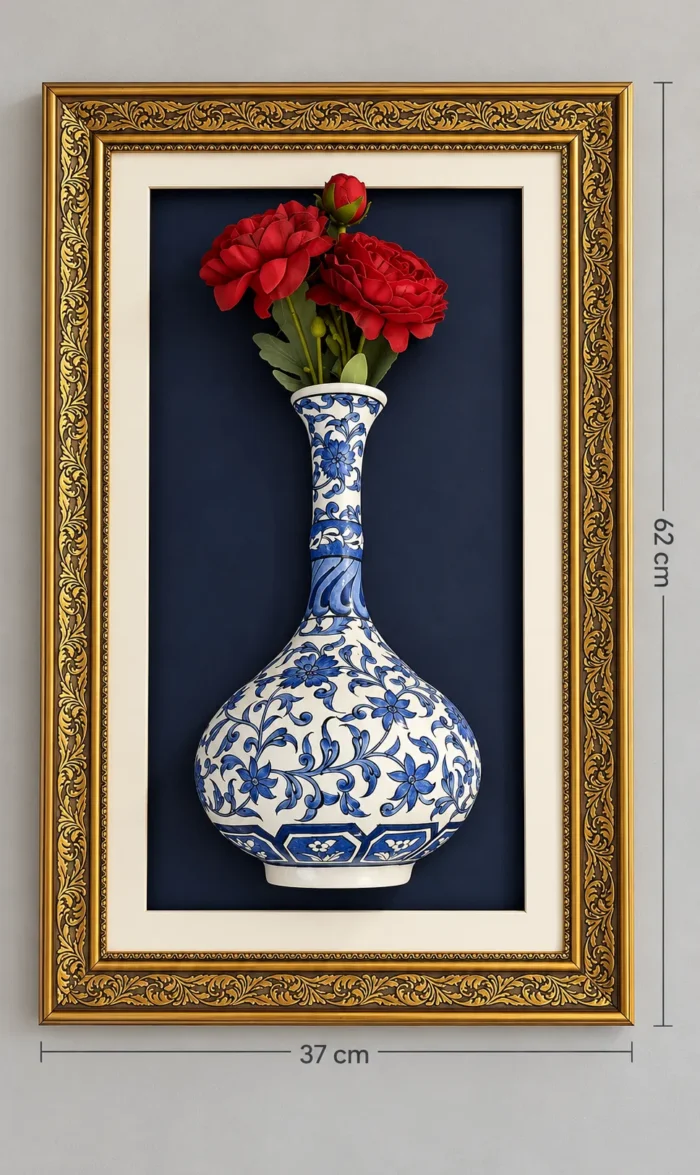Kırmızı Güllü Duvar Panosu 37 x 62 cm Altın Renk İşlemeli Çerçeveli Mavi Beyaz Vazo Detaylı - Görsel 3