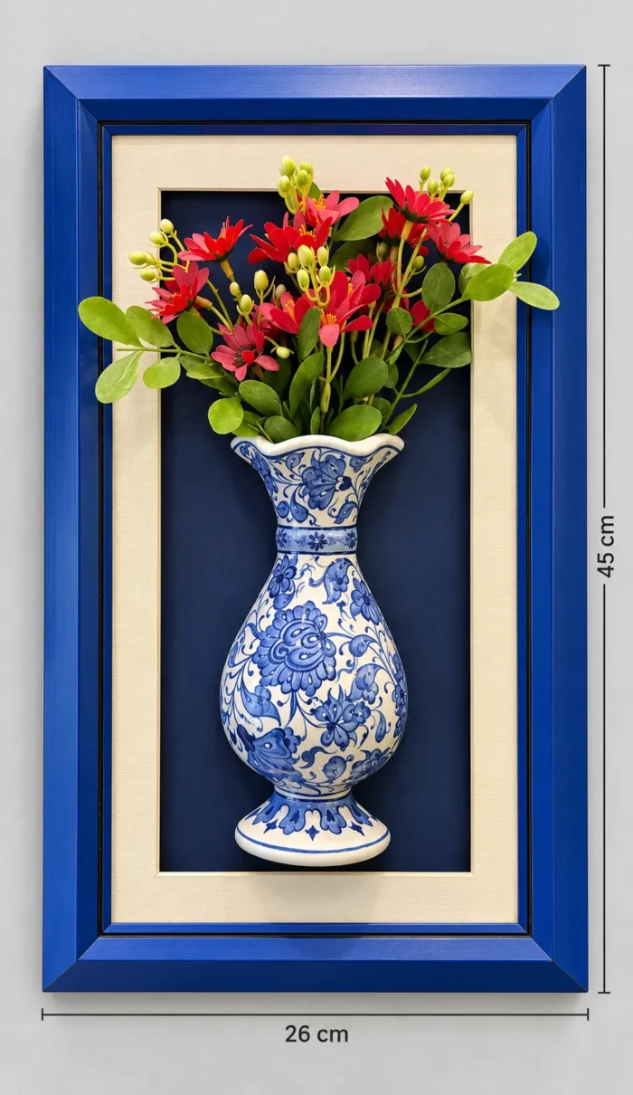Kırmızı Çiçekli Duvar Panosu 26 x 45 cm Mavi Çerçeveli Mavi Beyaz Vazo Detaylı - Görsel 2
