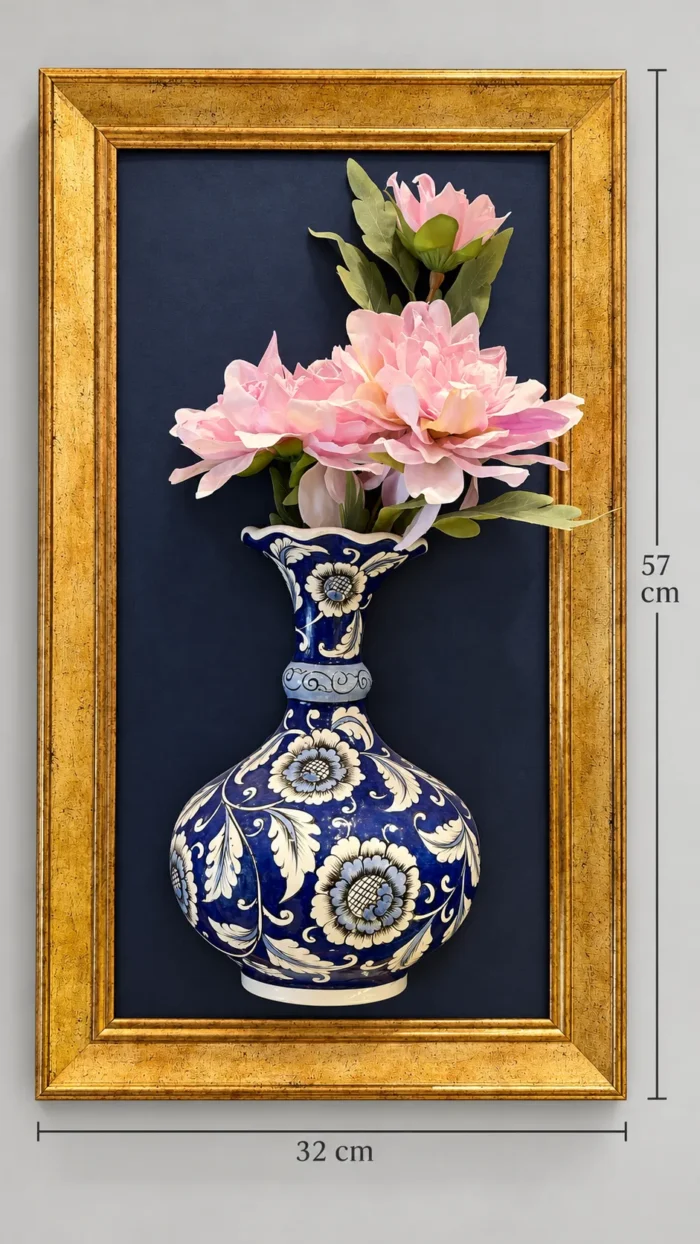 Altın Renk Çerçeveli Pembe Çiçekli Duvar Panosu 32 x 57 cm Lacivert Vazo Detaylı - Görsel 3